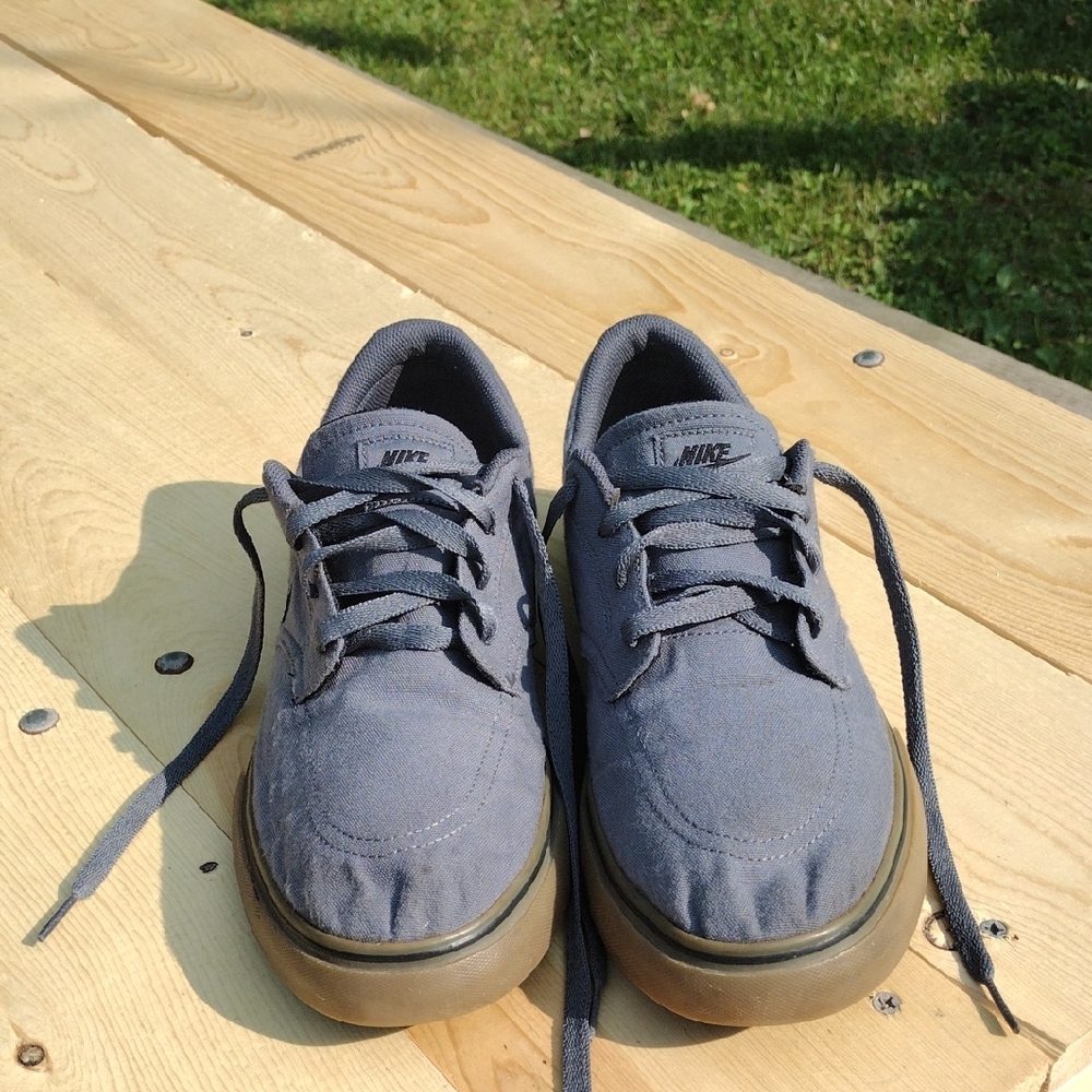 Nike SB Clutch Grey Shoes Size 11.5 For Men